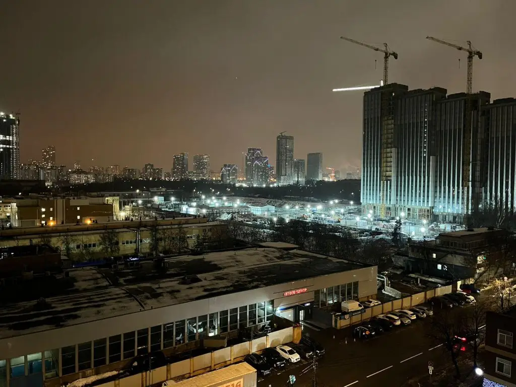 Москва: Алис на проезде Береговой