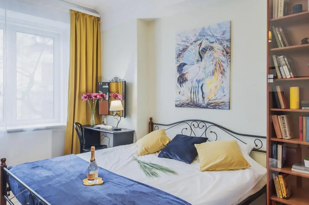 Москва: GMApartments (ДжиЭмАпартментс) на переулке Старопименовский