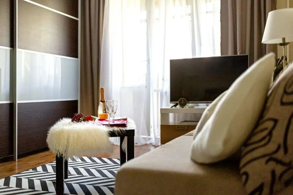 Москва: GMApartments (ДжиЭмАпартментс) на улице Черняховского