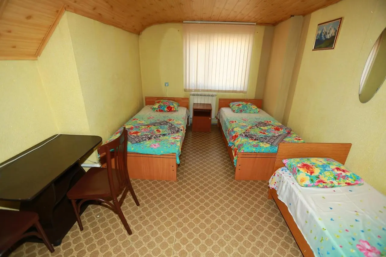 Витязево: Guest House Ekaterina