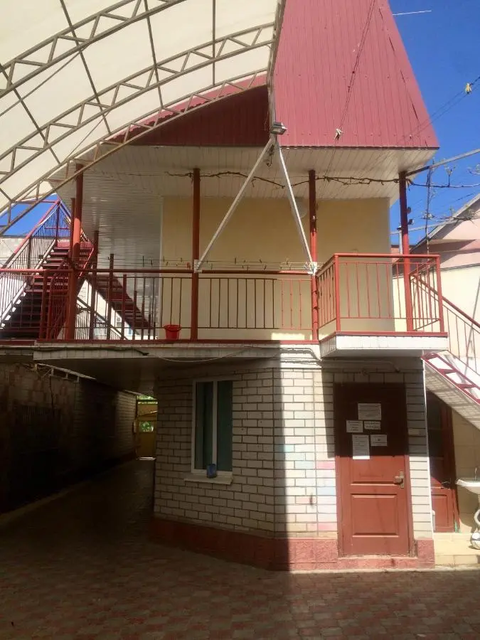 Витязево: Guest House Ekaterina