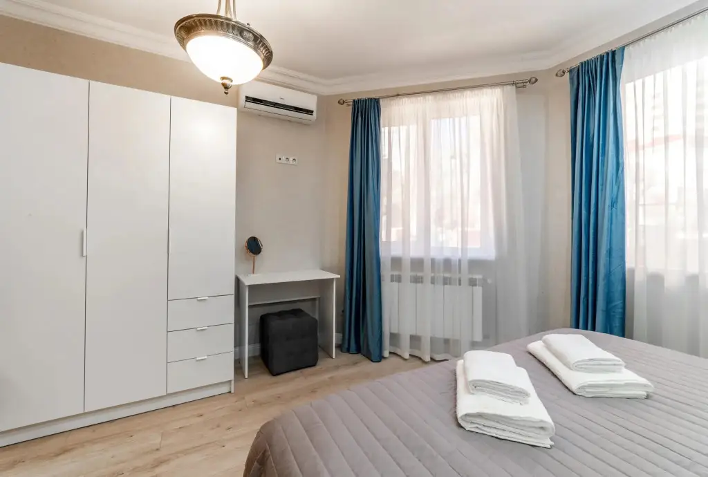Сочи: Sun City Apartment (Сан Сити Апартмент) на улице Виноградная 2/3