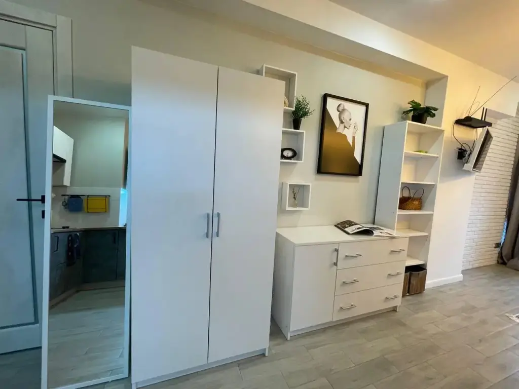 Сочи: Sun City Apartment (Сан Сити Апартмент) на улице Горького 24
