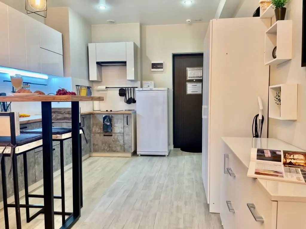 Сочи: Sun City Apartment (Сан Сити Апартмент) на улице Горького 24