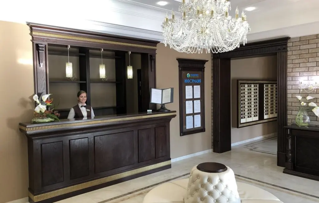 Сочи: Sun City Apartment (Сан Сити Апартмент) на улице Горького 24