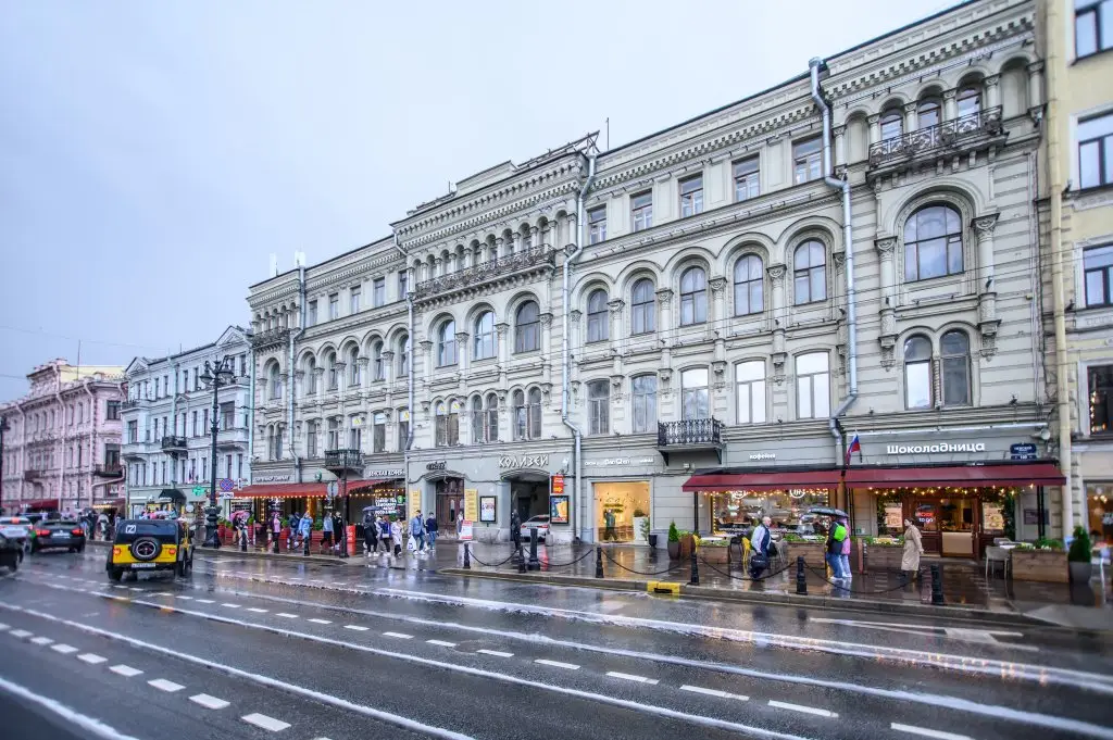Санкт-Петербург: Апартаменты Невский 100