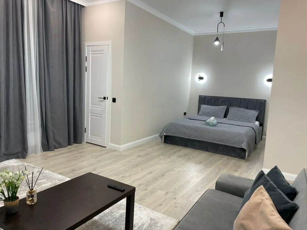 Астана: Venera Apartments (Венера Апартаментс) на проспекте Кабанбай Батыра 45/3к2