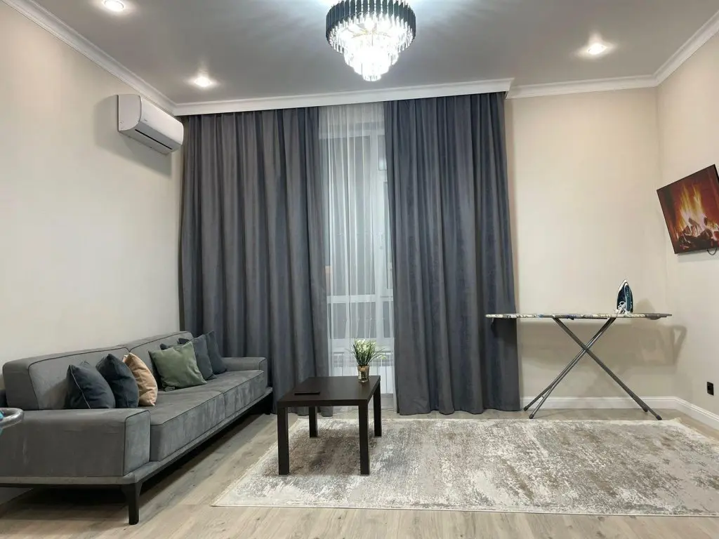 Астана: Venera Apartments (Венера Апартаментс) на проспекте Кабанбай Батыра 45/3к2