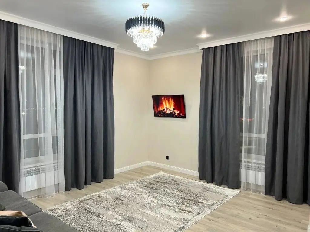 Астана: Venera Apartments (Венера Апартаментс) на проспекте Кабанбай Батыра 45/3к2