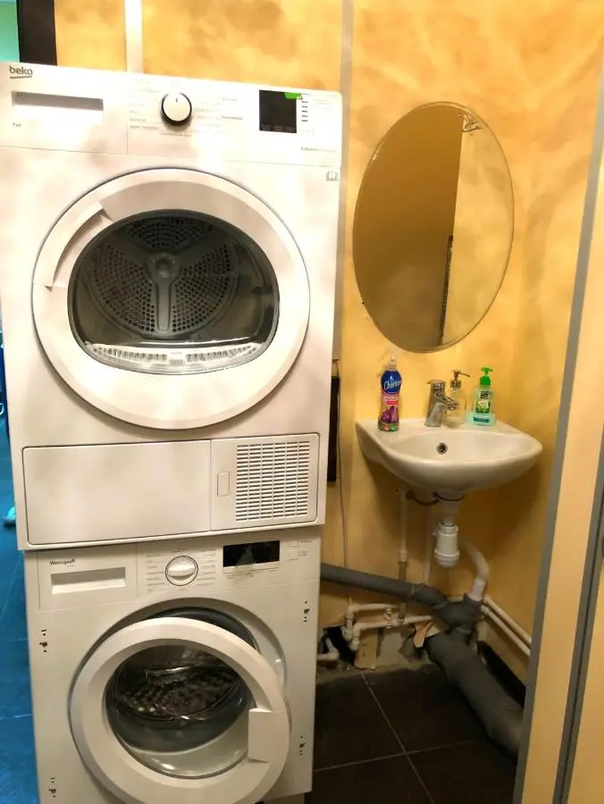 Москва: One Na Bolotnikovskoj Hostel
