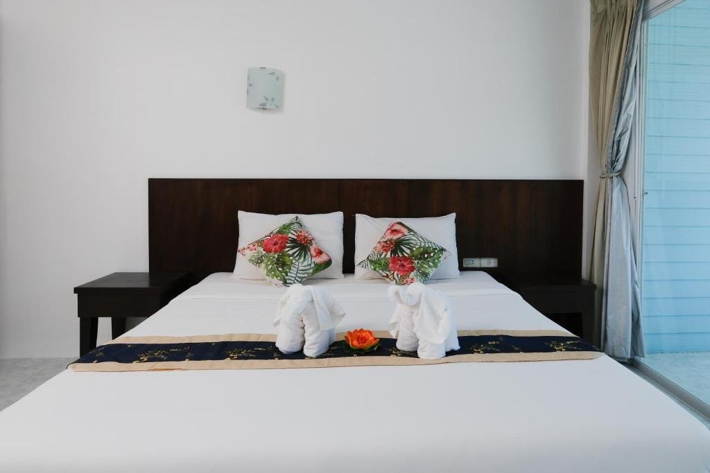 Кату: Kiwi Boutique Hotel