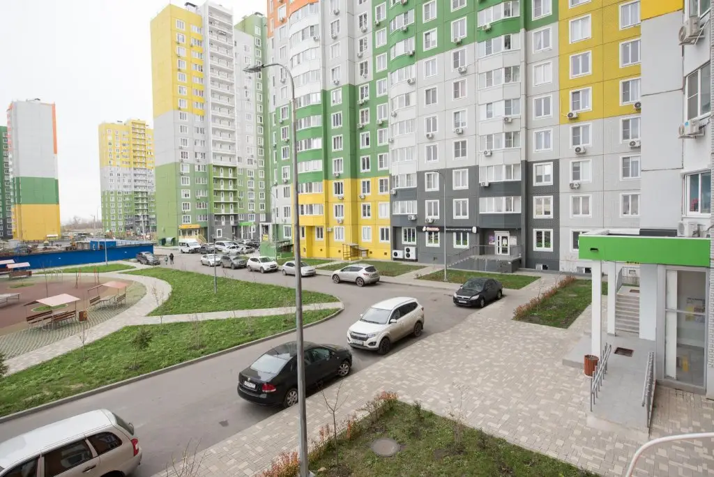Ростов-на-Дону: Smile Apartments (Смайл Апартментс) на улице Ткачёва 15
