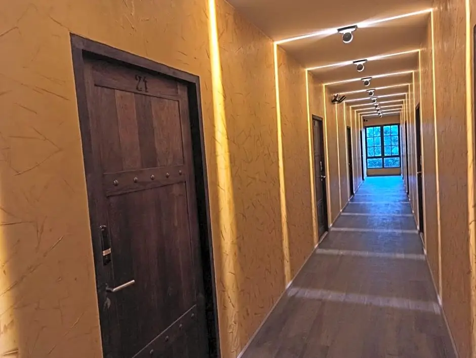 Кхлонг-Янг: Bearry Loft