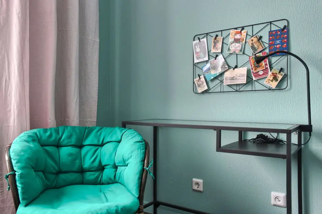 Санкт-Петербург: Апартаменты MyHomeYourHome на Новолитовской улице