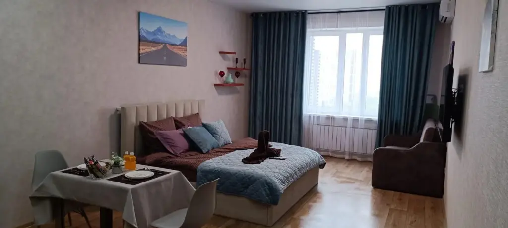 Уфа: Resident Ufa (Резидент Уфа) на улице Аксакова