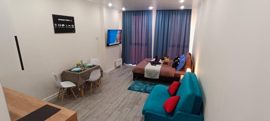 Уфа: Resident Ufa (Резидент Уфа) на площади Верхнеторговая