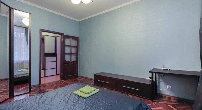Санкт-Петербург: Apartment Varshavskaya 52