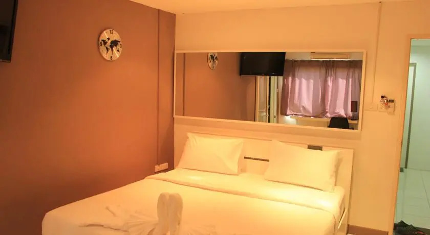 Hotel Colosseum Patong — фото 1