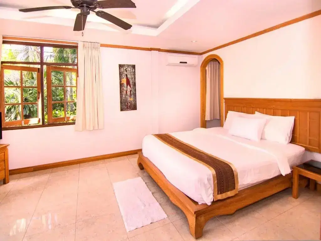 Паттайя: Grand Condo Lotus Pool Villa near the beach