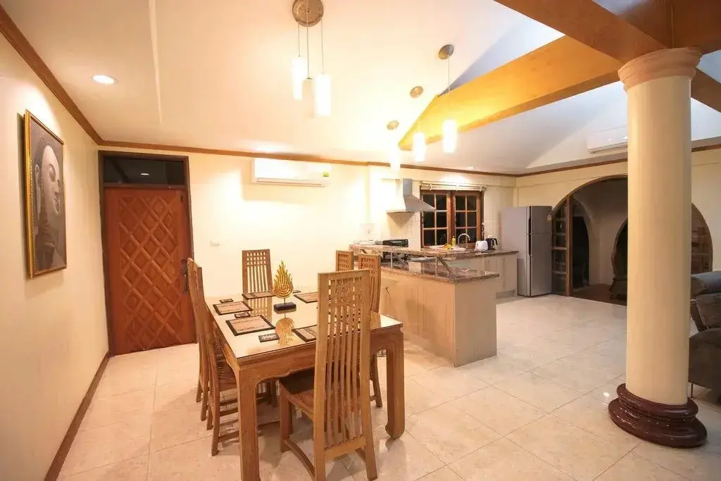 Паттайя: Grand Condo Lotus Pool Villa near the beach