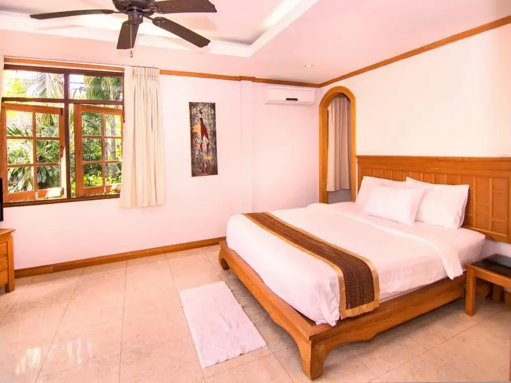 Паттайя: Grand Condo Lotus Pool Villa near the beach