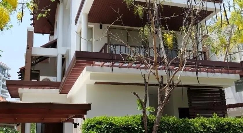 Чаам: Boathouse Huahin Lagoon1