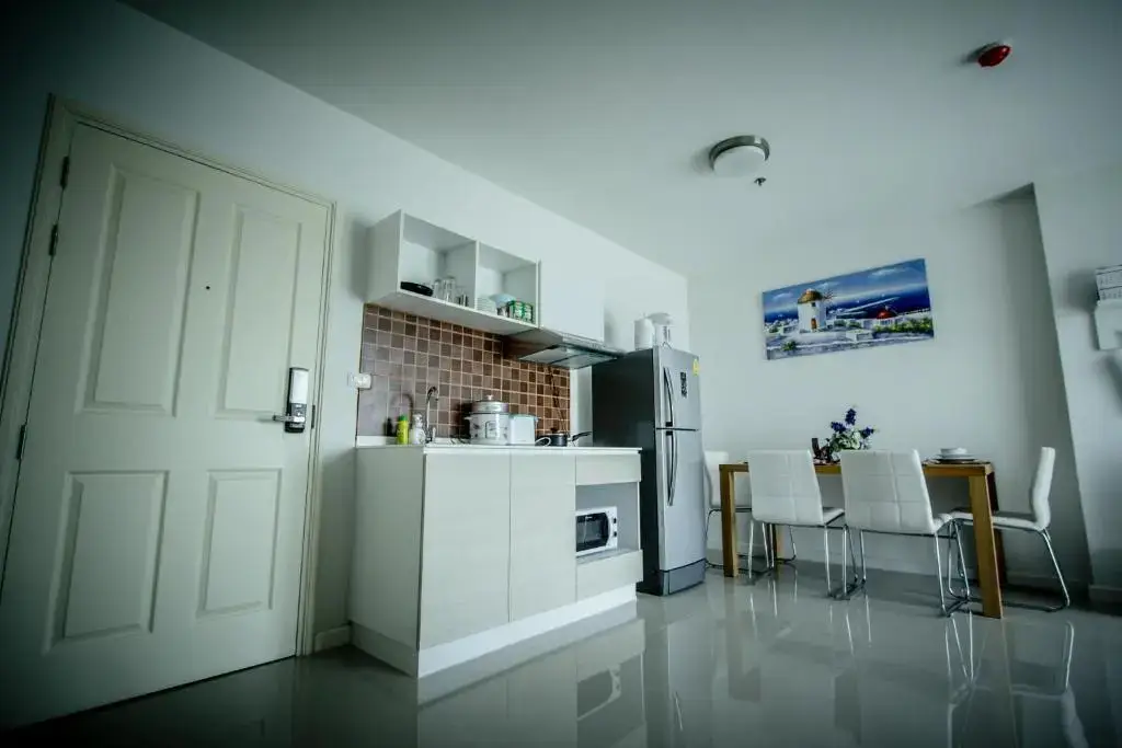 Хуахин: Baan Kiang Fah Apartment by Patcha