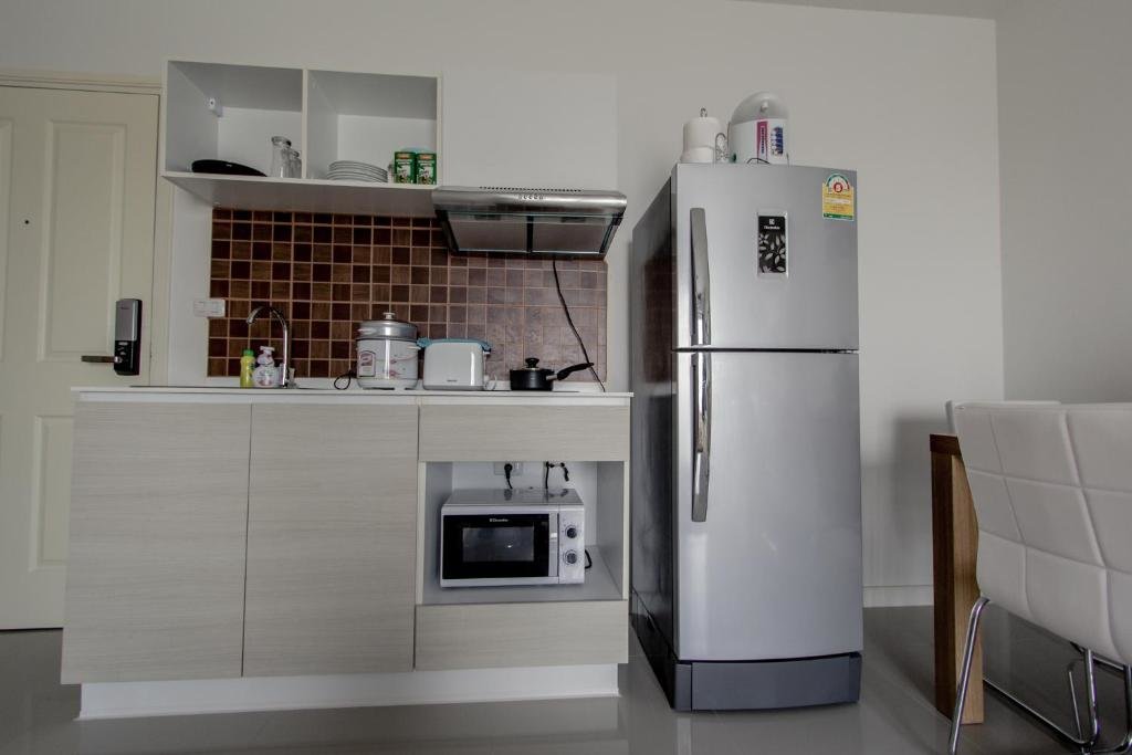 Хуахин: Baan Kiang Fah Apartment by Patcha