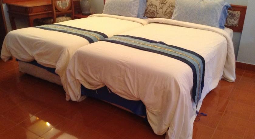 Чаам: Dee-Lek 1 Guesthouse & Restaurant