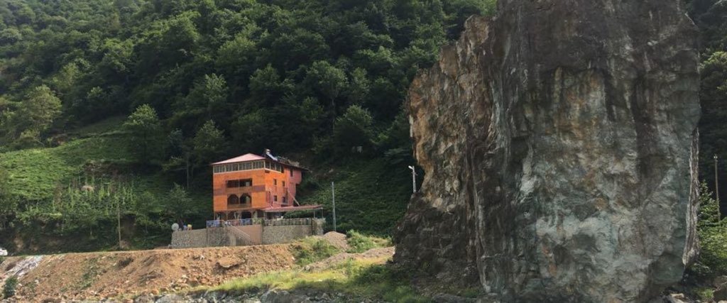 Ардешен: Di̇di̇ Kva Balsüzen Konaklama