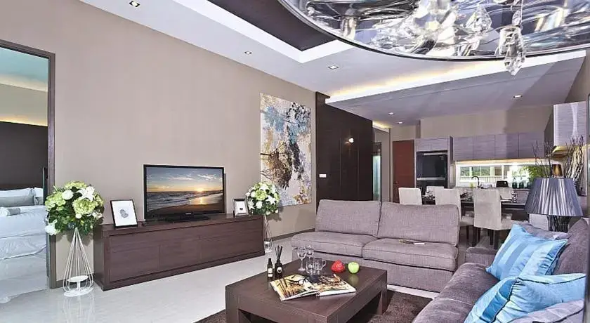 Паттайя: Villa Elysia No. B01
