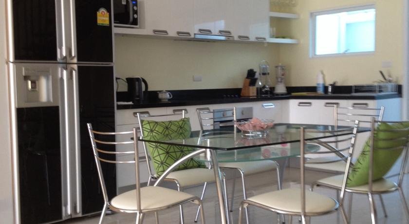 Кату: Townhouse Phuket