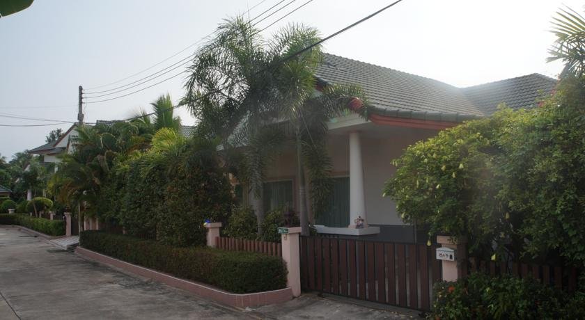 Бангламунг: 3-Bedroom Villa - Jomtien Beach