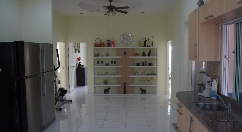 Бангламунг: 3-Bedroom Villa - Jomtien Beach