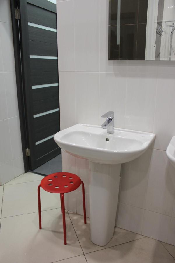 Москва: 22 Na Luhmanovskoj Hostel