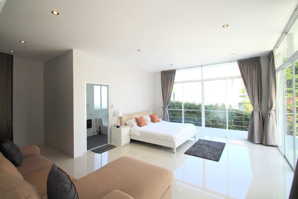 Phu Montra Luxury Sea View Mansion — фото 1