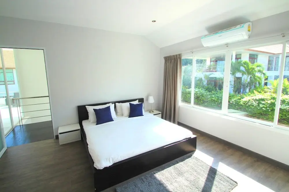Хуахин: Phu Montra Luxury Sea View Mansion