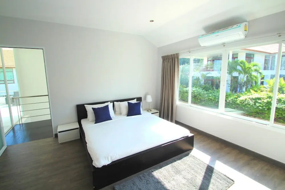 Хуахин: Phu Montra Luxury Sea View Mansion