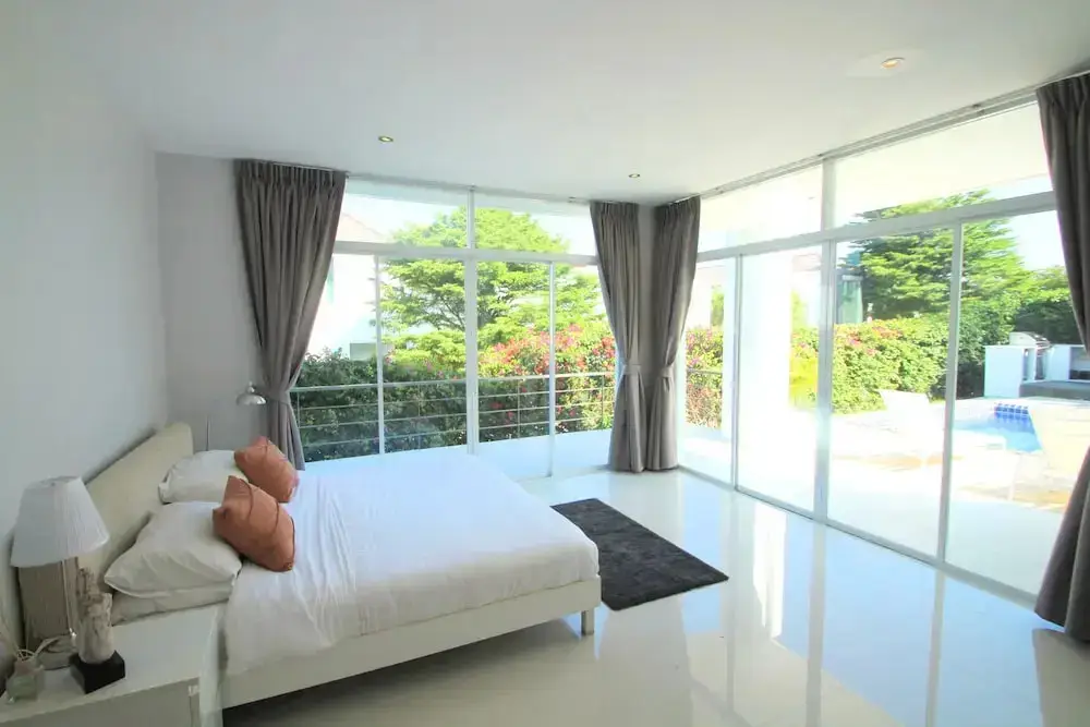 Хуахин: Phu Montra Luxury Sea View Mansion