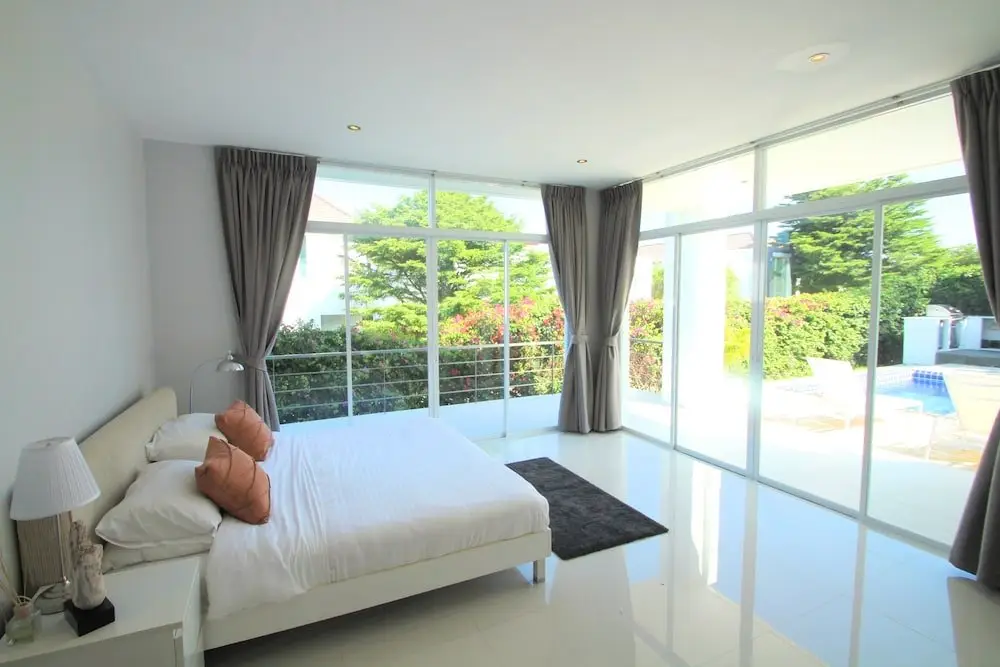 Хуахин: Phu Montra Luxury Sea View Mansion