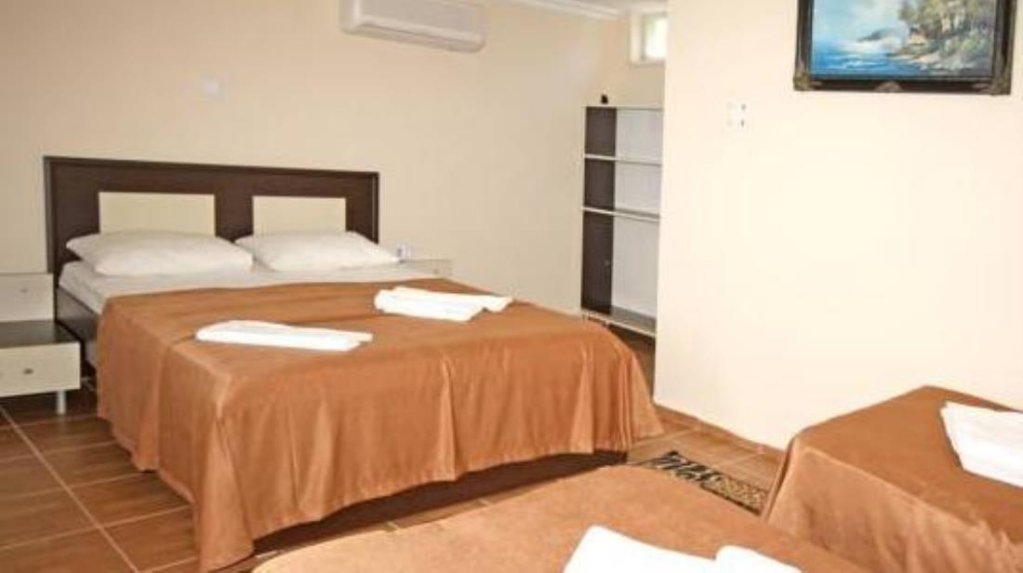 Гёнен: Yesil Hotel