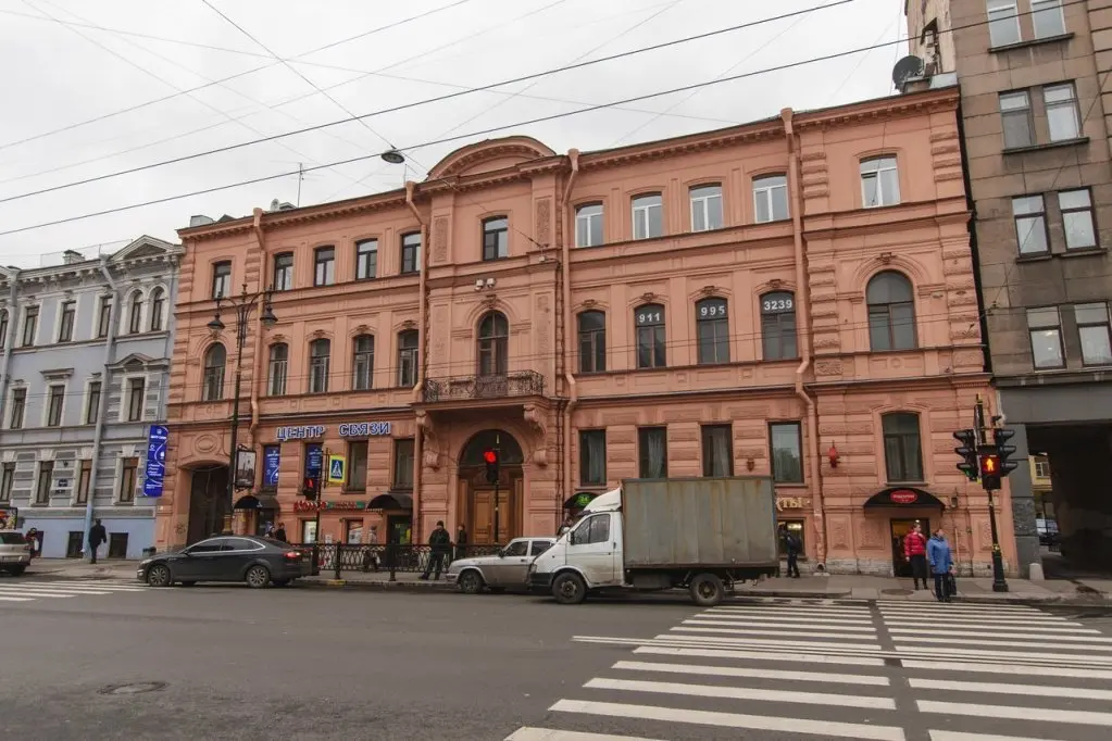 Санкт-Петербург: Na Kirochnoj 18 Apartments