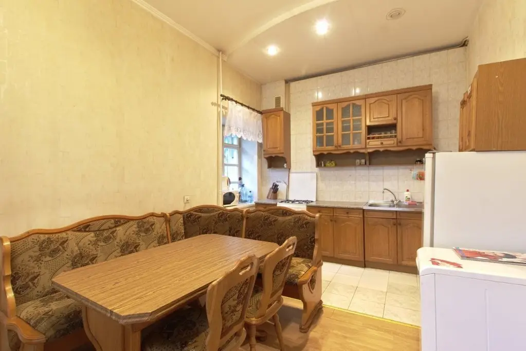 Санкт-Петербург: Na Kirochnoj 18 Apartments