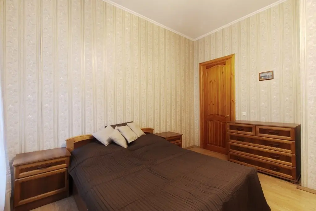 Санкт-Петербург: Na Kirochnoj 18 Apartments