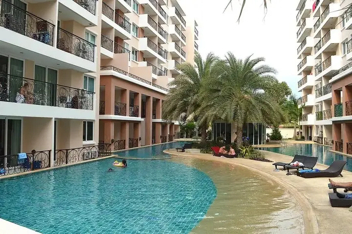 Паттайя: Park Lane Condominium and Resort