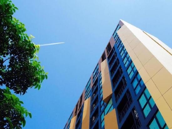 Муанг: Duplex Height Phuket & Rooftop Swimming Pool