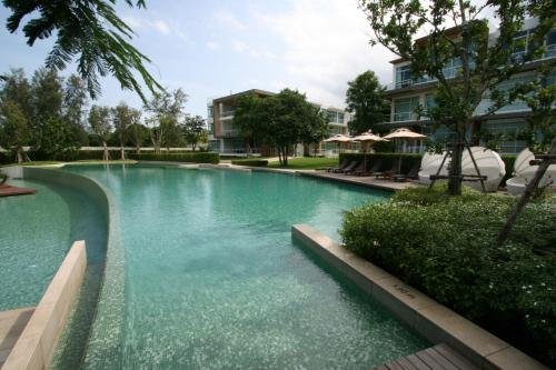 Huahin Beach Luxury Condominium — фото 1