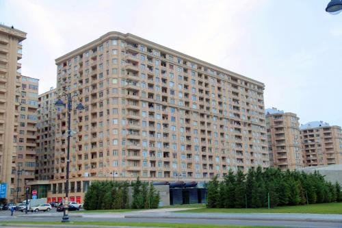 Баку: Modern Apartment on Hasanoghlu STR