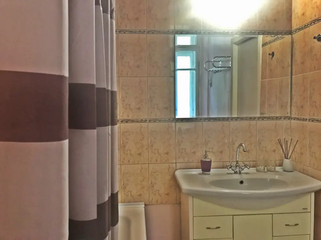 Санкт-Петербург: Apartamentyi Na Bakunina