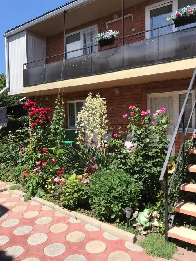 Ейск: Guest House Aleksandra